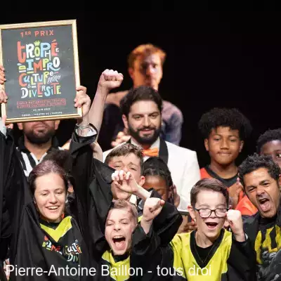 La LIS dans le staff arbitrale de la finale du Trophée d'Impro Culture et Diversité à Paris