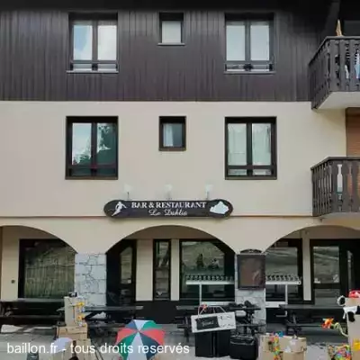 Impro Expresso dans les rues de Vénosc