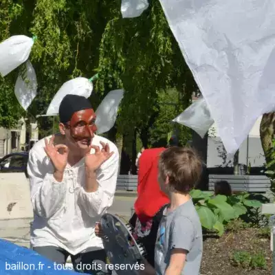 Le Capitaine Ordure accoste à Chambéry