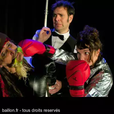 Fight-Impro à Chambéry, La jeune Molly du futur ne mollit pas devant Jack Poirot